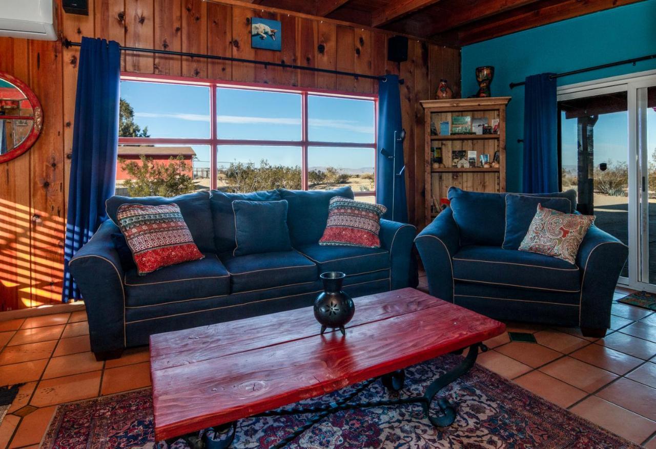 Chuck'S Cabin In A Joshua Tree Community Twentynine Palms Eksteriør billede
